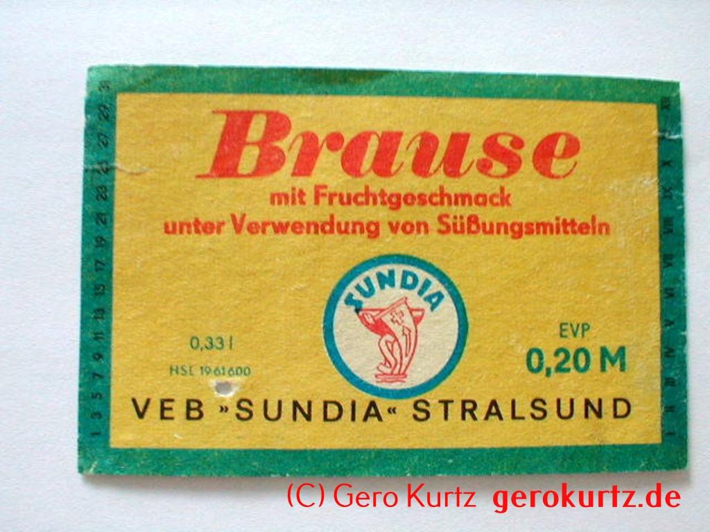 DDR Bieretiketten und Brauseetiketten - Brause mit Fruchtgeschmack unter Verwendung von Süßungsmitteln, VEB Sundia Stralsund, HSL 1961600, 0,33 l, EVP 0,20 M