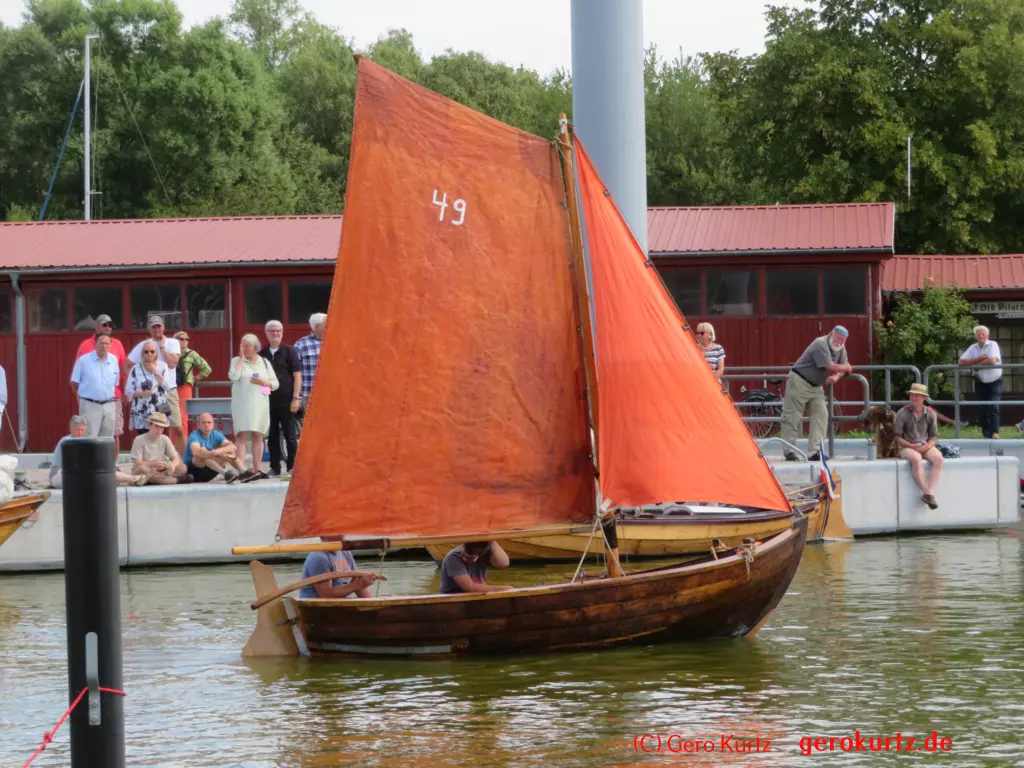 Reisebericht Ostseebad Wustrow - Arbeitsboot